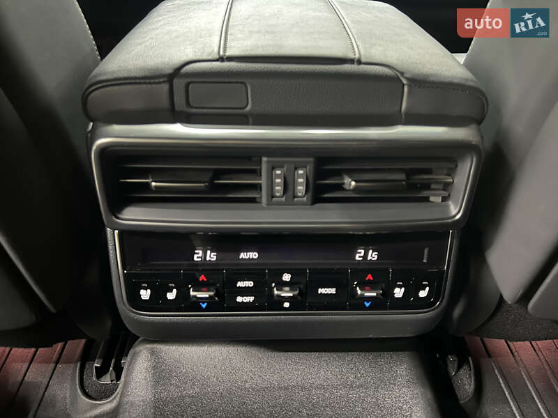 Позашляховик / Кросовер Lexus LX 2022 в Одесі