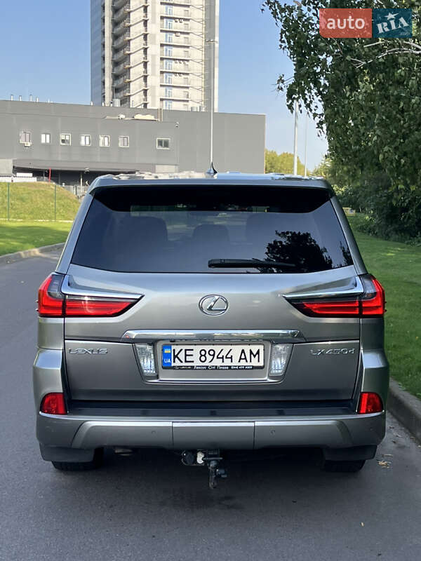 Позашляховик / Кросовер Lexus LX 2017 в Києві