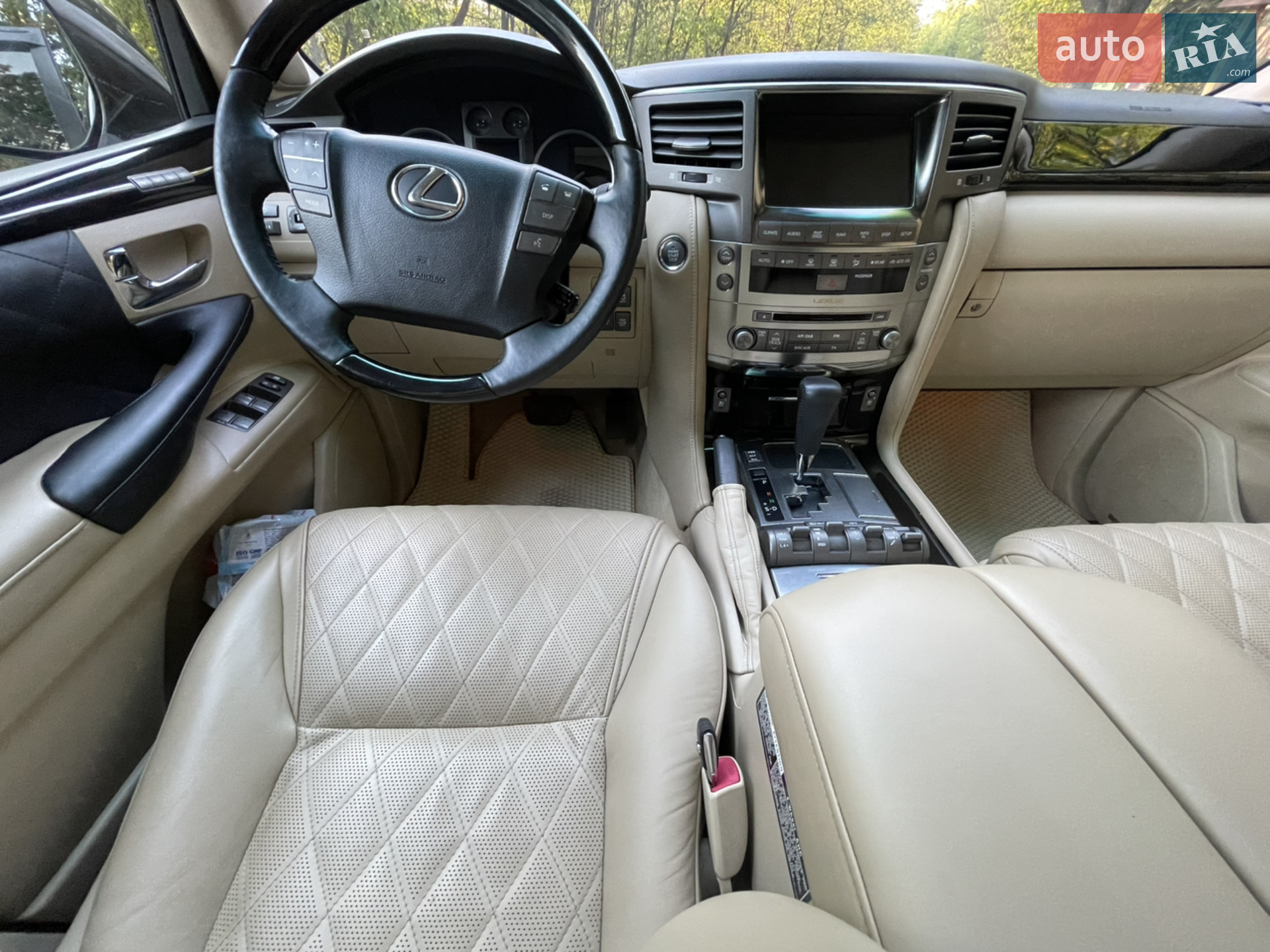 2011 Lexus LX - мініатюра 19