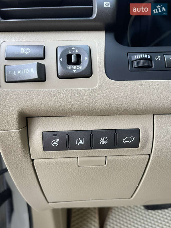 Внедорожник / Кроссовер Lexus LX 2011 в Черкассах