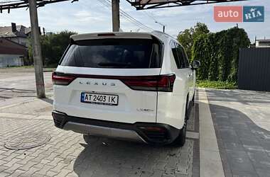 Внедорожник / Кроссовер Lexus LX 2022 в 