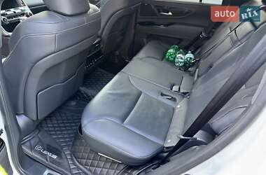 Внедорожник / Кроссовер Lexus LX 2022 в 