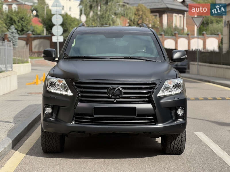 Позашляховик / Кросовер Lexus LX 2010 в Києві