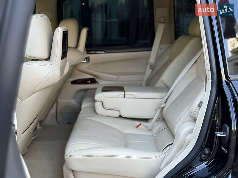 Позашляховик / Кросовер Lexus LX 2010 в Києві