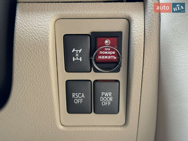 Позашляховик / Кросовер Lexus LX 2010 в Києві