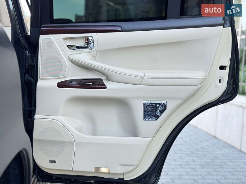 Позашляховик / Кросовер Lexus LX 2010 в Києві