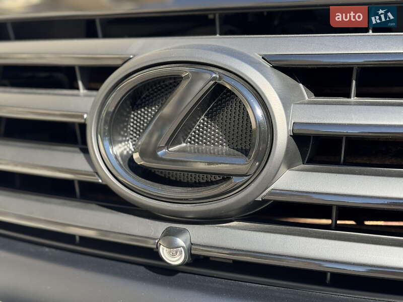 Позашляховик / Кросовер Lexus LX 2010 в Києві