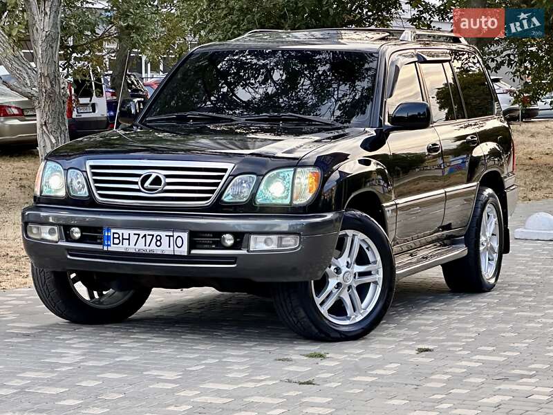 Lexus LX 2006