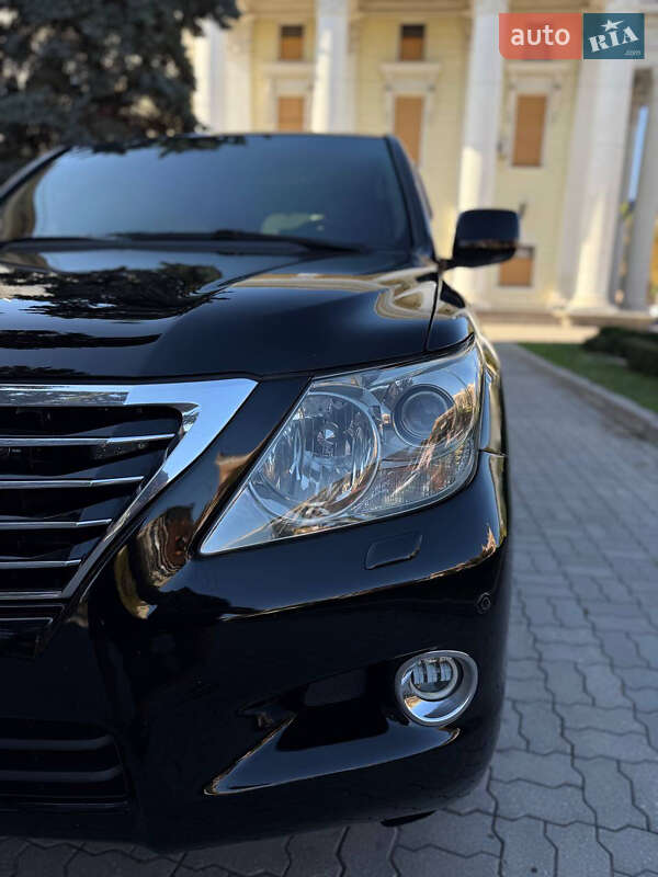 Внедорожник / Кроссовер Lexus LX 2008 в Днепре