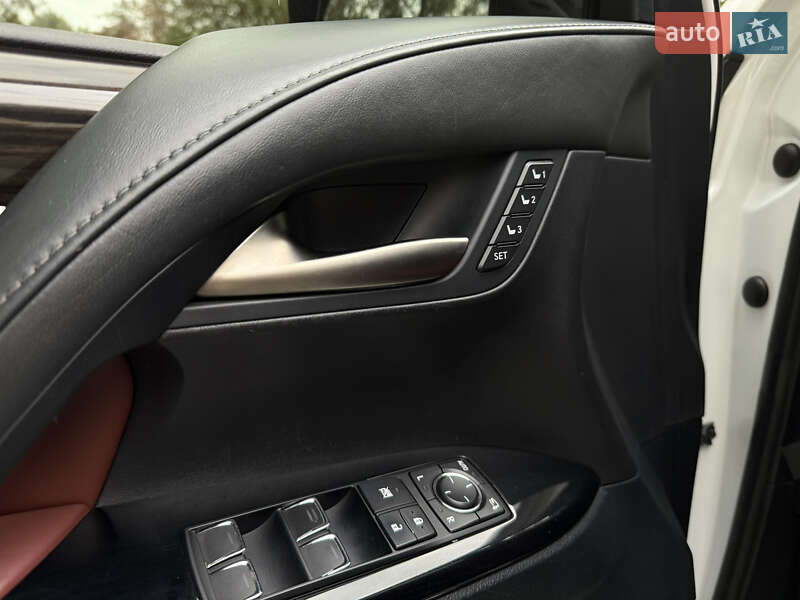 Внедорожник / Кроссовер Lexus LX 2019 в Тернополе фото 24 Внедорожник / Кроссовер Lexus LX 2019 в Тернополе