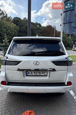 Внедорожник / Кроссовер Lexus LX 2019 в 