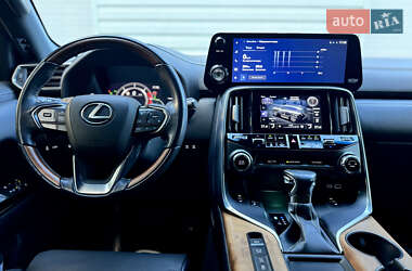 Внедорожник / Кроссовер Lexus LX 2022 в 