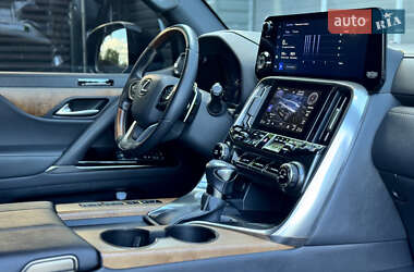 Внедорожник / Кроссовер Lexus LX 2022 в 