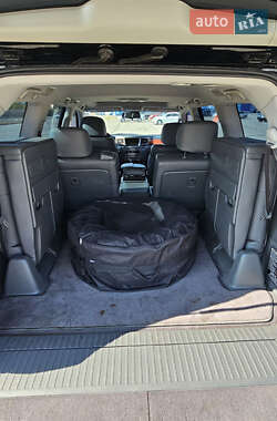 Внедорожник / Кроссовер Lexus LX 2008 в 