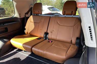 Внедорожник / Кроссовер Lexus LX 2011 в 