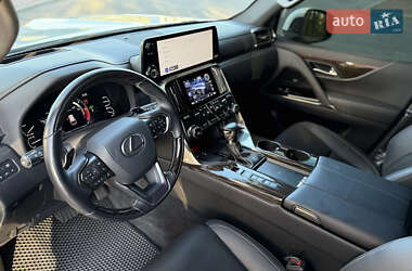 Внедорожник / Кроссовер Lexus LX 2022 в 