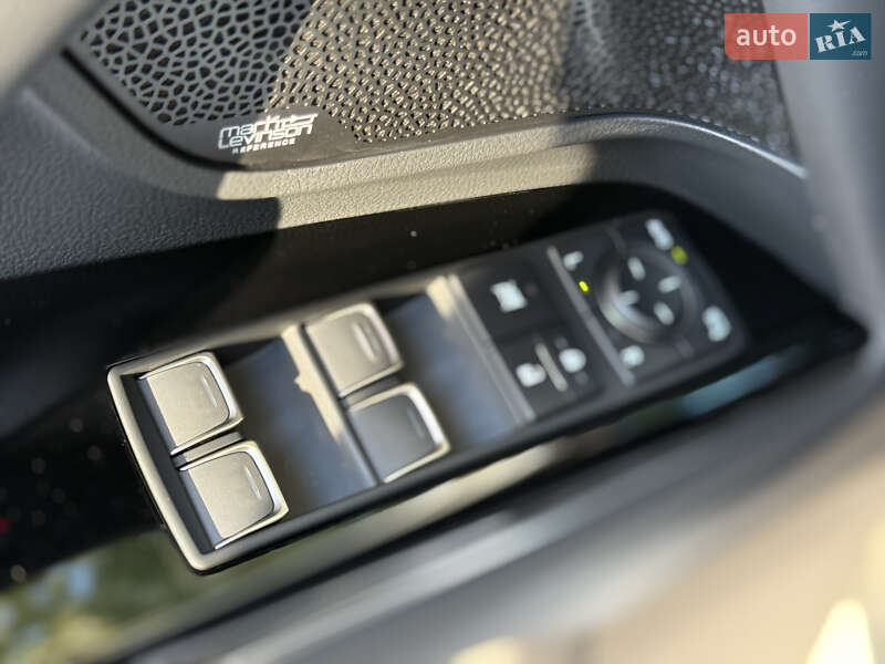 Позашляховик / Кросовер Lexus LX 2022 в Києві