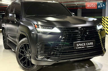 Внедорожник / Кроссовер Lexus LX 2022 в 
