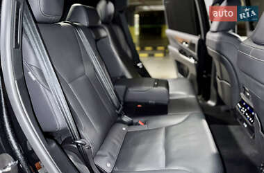 Внедорожник / Кроссовер Lexus LX 2022 в 