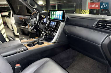 Внедорожник / Кроссовер Lexus LX 2022 в 