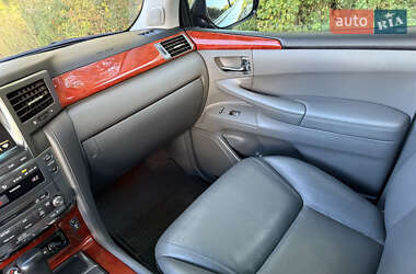 Внедорожник / Кроссовер Lexus LX 2008 в 