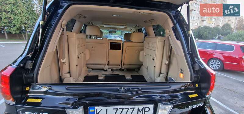 Внедорожник / Кроссовер Lexus LX 2011 в Киеве