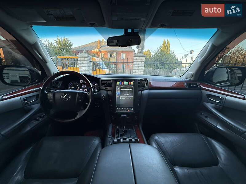 Позашляховик / Кросовер Lexus LX 2009 в Білій Церкві