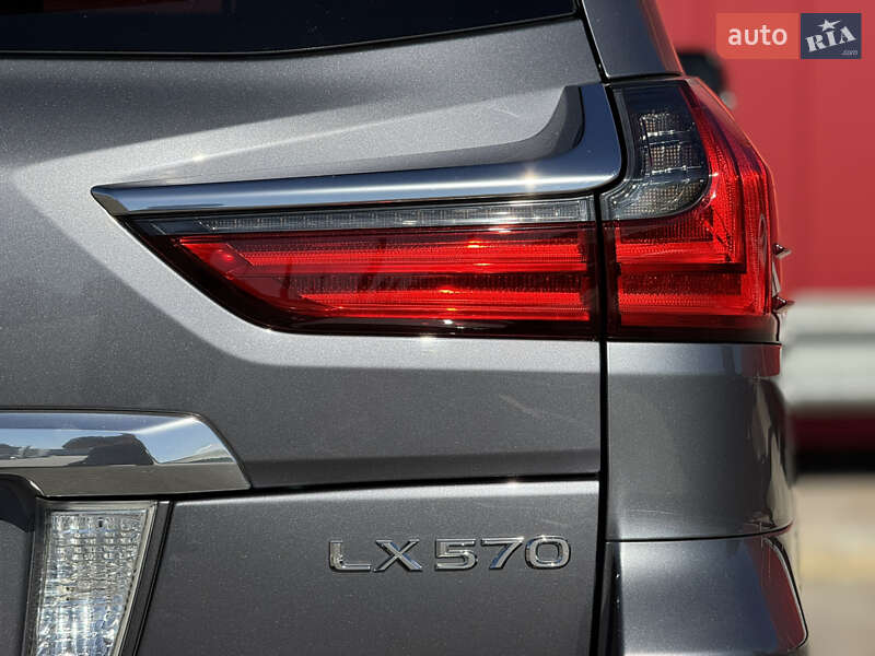 Внедорожник / Кроссовер Lexus LX 2016 в Киеве