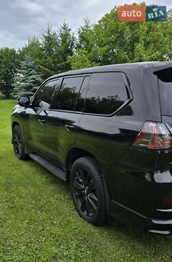 Позашляховик / Кросовер Lexus LX 2018 в 
