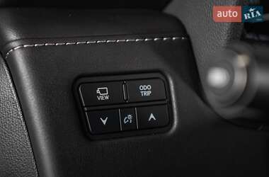 Позашляховик / Кросовер Lexus LX 2021 в 