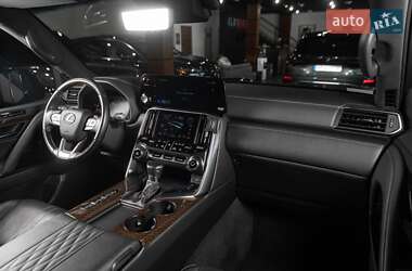Позашляховик / Кросовер Lexus LX 2021 в 