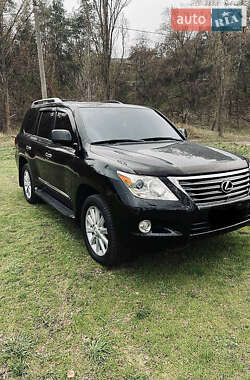 Внедорожник / Кроссовер Lexus LX 2008 в Корсуне-Шевченковском