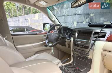 Позашляховик / Кросовер Lexus LX 2008 в 