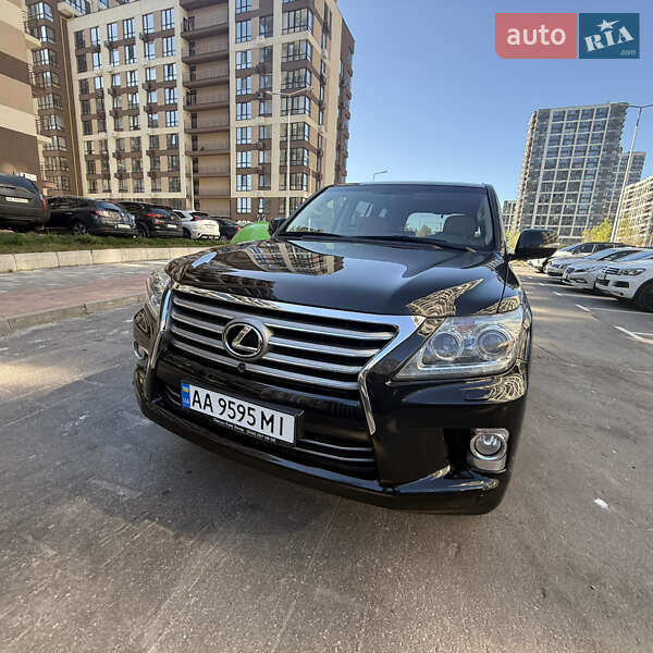 Внедорожник / Кроссовер Lexus LX 2012 в Киеве