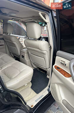Позашляховик / Кросовер Lexus LX 2006 в 