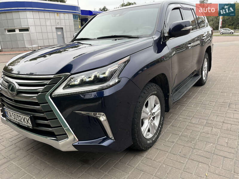 Позашляховик / Кросовер Lexus LX 2017 в Києві
