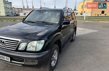 Внедорожник / Кроссовер Lexus LX 2005 в 