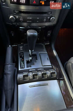 Позашляховик / Кросовер Lexus LX 2011 в 