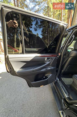 Позашляховик / Кросовер Lexus LX 2011 в 