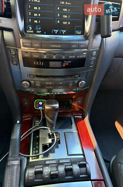 Внедорожник / Кроссовер Lexus LX 2009 в 