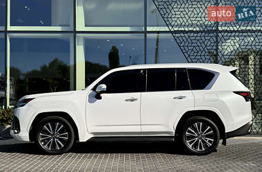Внедорожник / Кроссовер Lexus LX 2023 в 