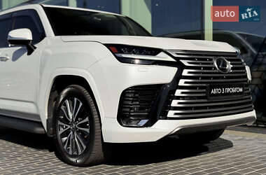 Внедорожник / Кроссовер Lexus LX 2023 в 