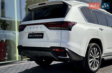Внедорожник / Кроссовер Lexus LX 2023 в 