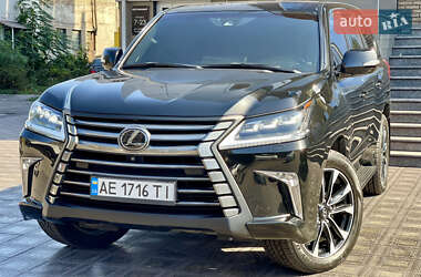 Внедорожник / Кроссовер Lexus LX 2017 в 