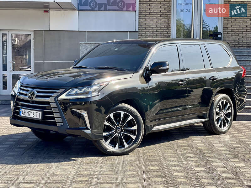 Позашляховик / Кросовер Lexus LX 2017 в Кам'янському