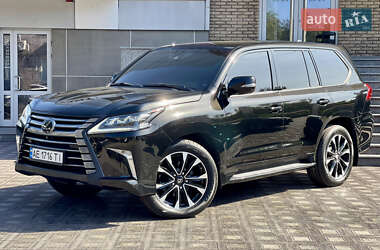 Внедорожник / Кроссовер Lexus LX 2017 в 