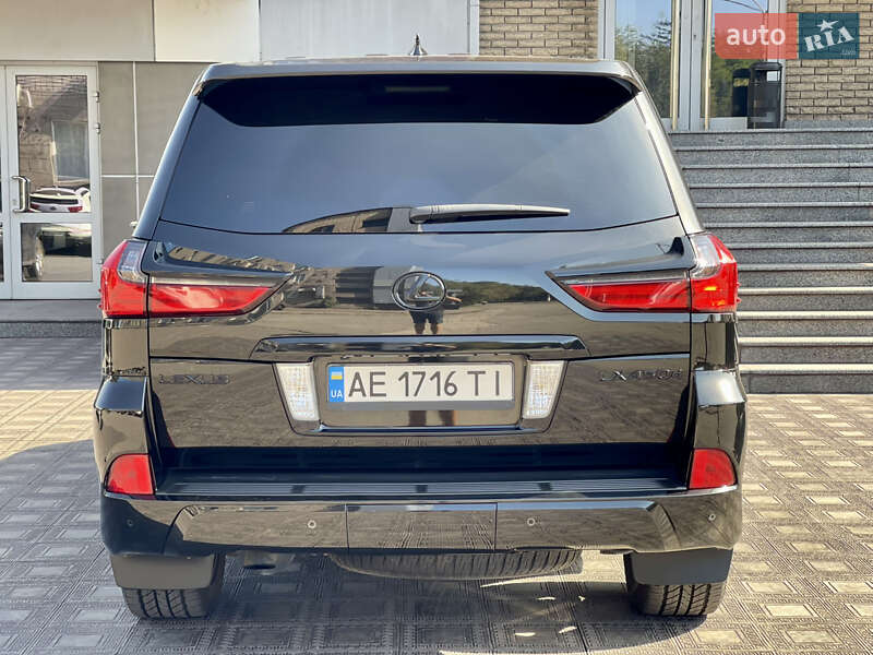 Позашляховик / Кросовер Lexus LX 2017 в Кам'янському
