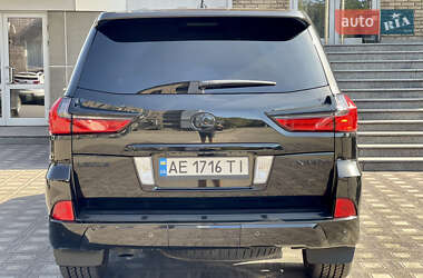 Внедорожник / Кроссовер Lexus LX 2017 в 