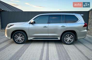Внедорожник / Кроссовер Lexus LX 2017 в 