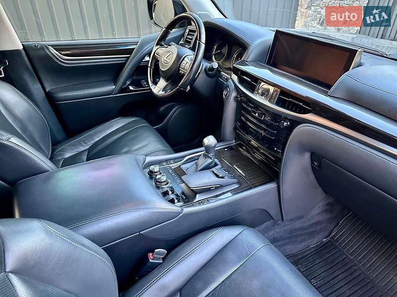 Позашляховик / Кросовер Lexus LX 2017 в Білій Церкві